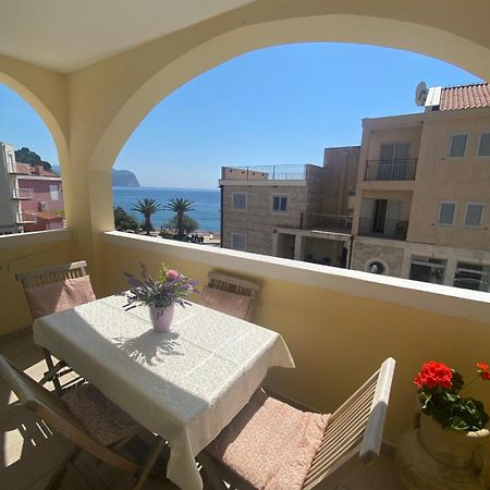 Miomir Perazic Apartments Petrovac Ngoại thất bức ảnh