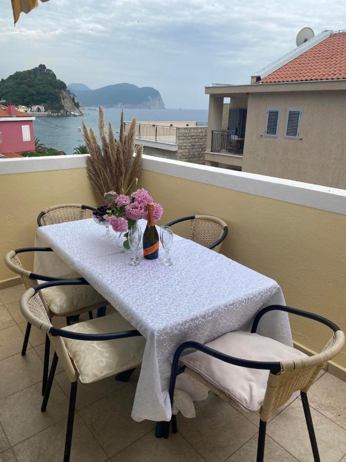 Miomir Perazic Apartments Petrovac Ngoại thất bức ảnh