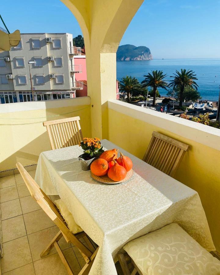 Miomir Perazic Apartments Petrovac Ngoại thất bức ảnh