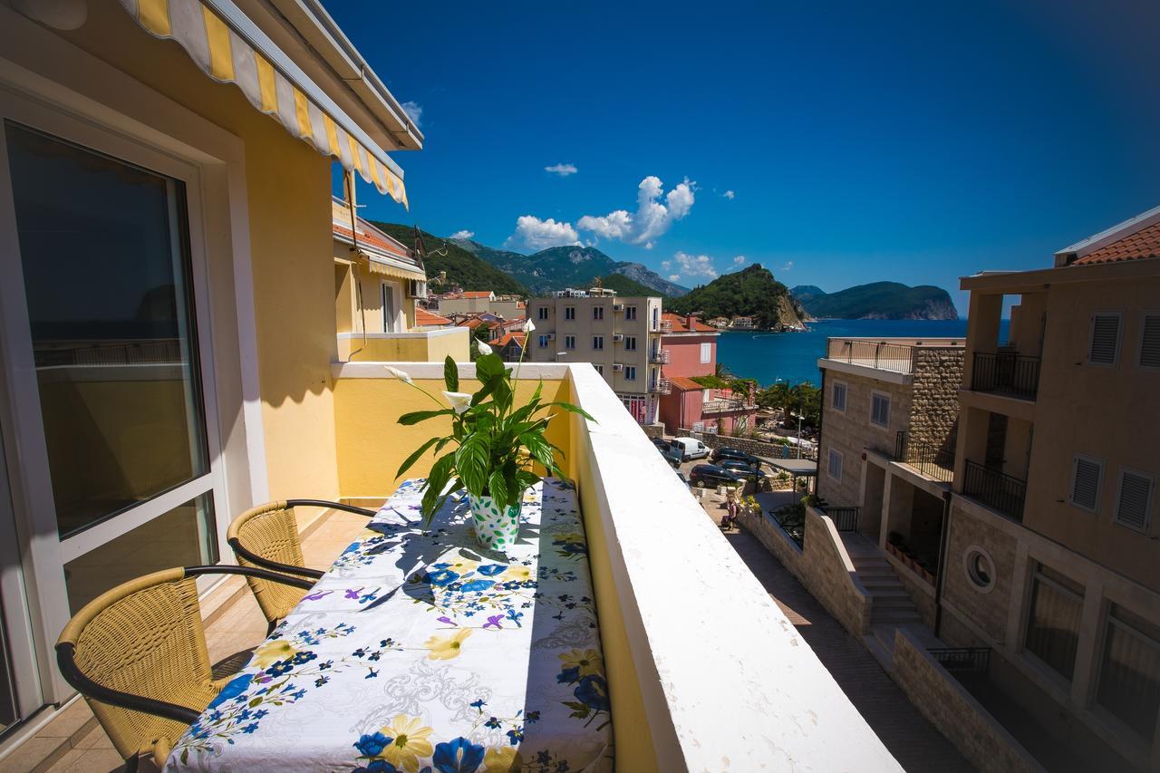 Miomir Perazic Apartments Petrovac Ngoại thất bức ảnh