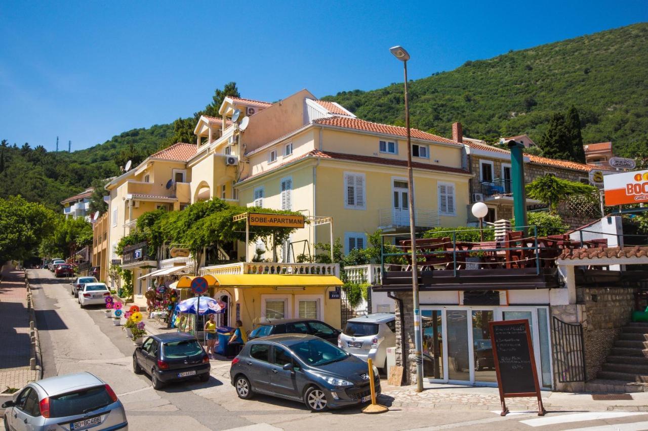 Miomir Perazic Apartments Petrovac Ngoại thất bức ảnh